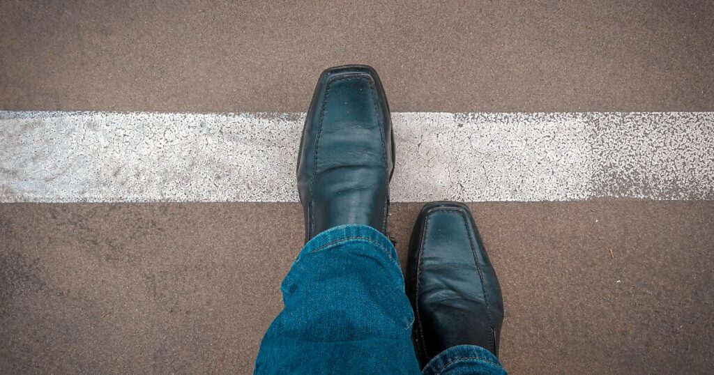一歩踏みだす足元